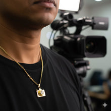 CAMERA NECKLACE